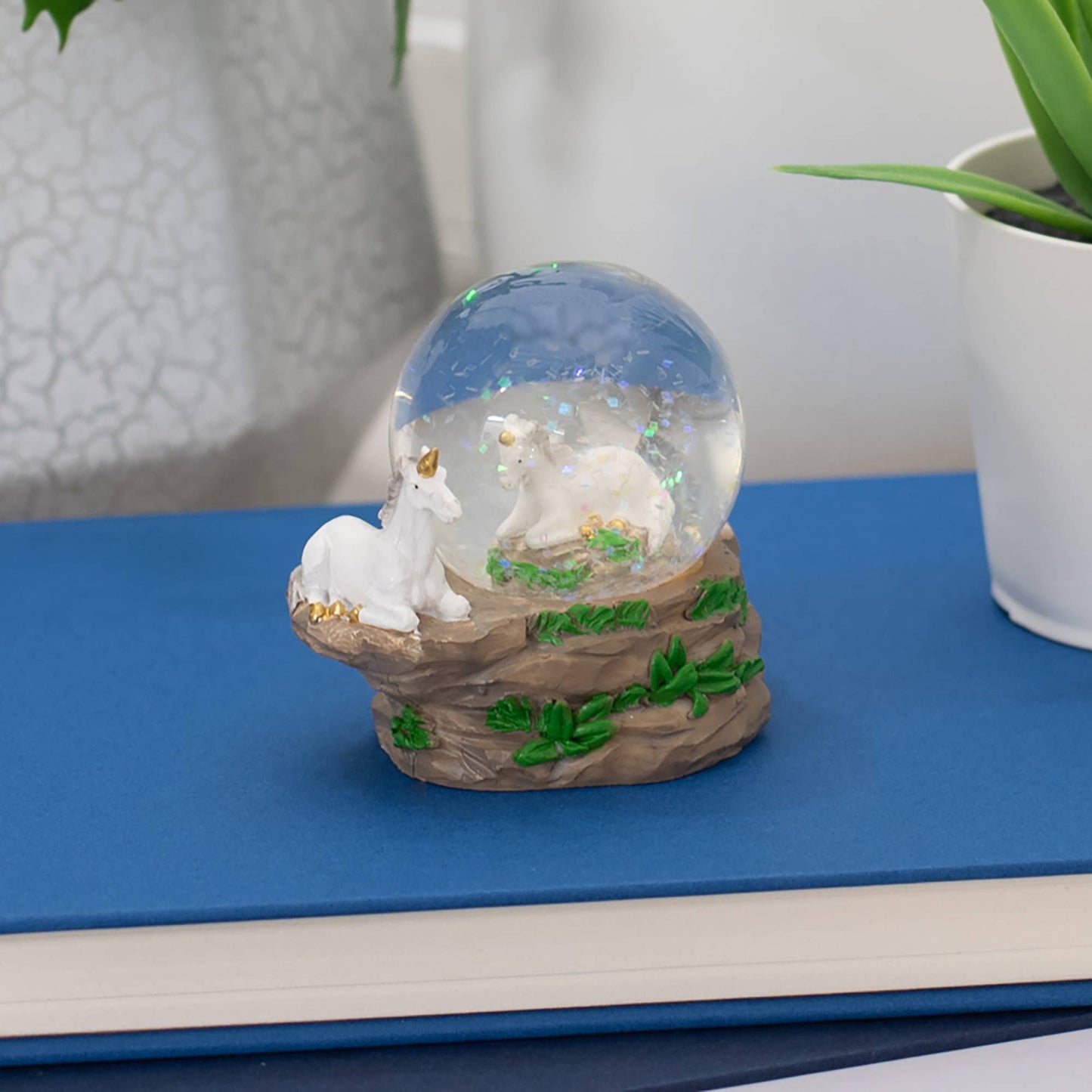 Pretty Unicorns 45mm Snow Globe