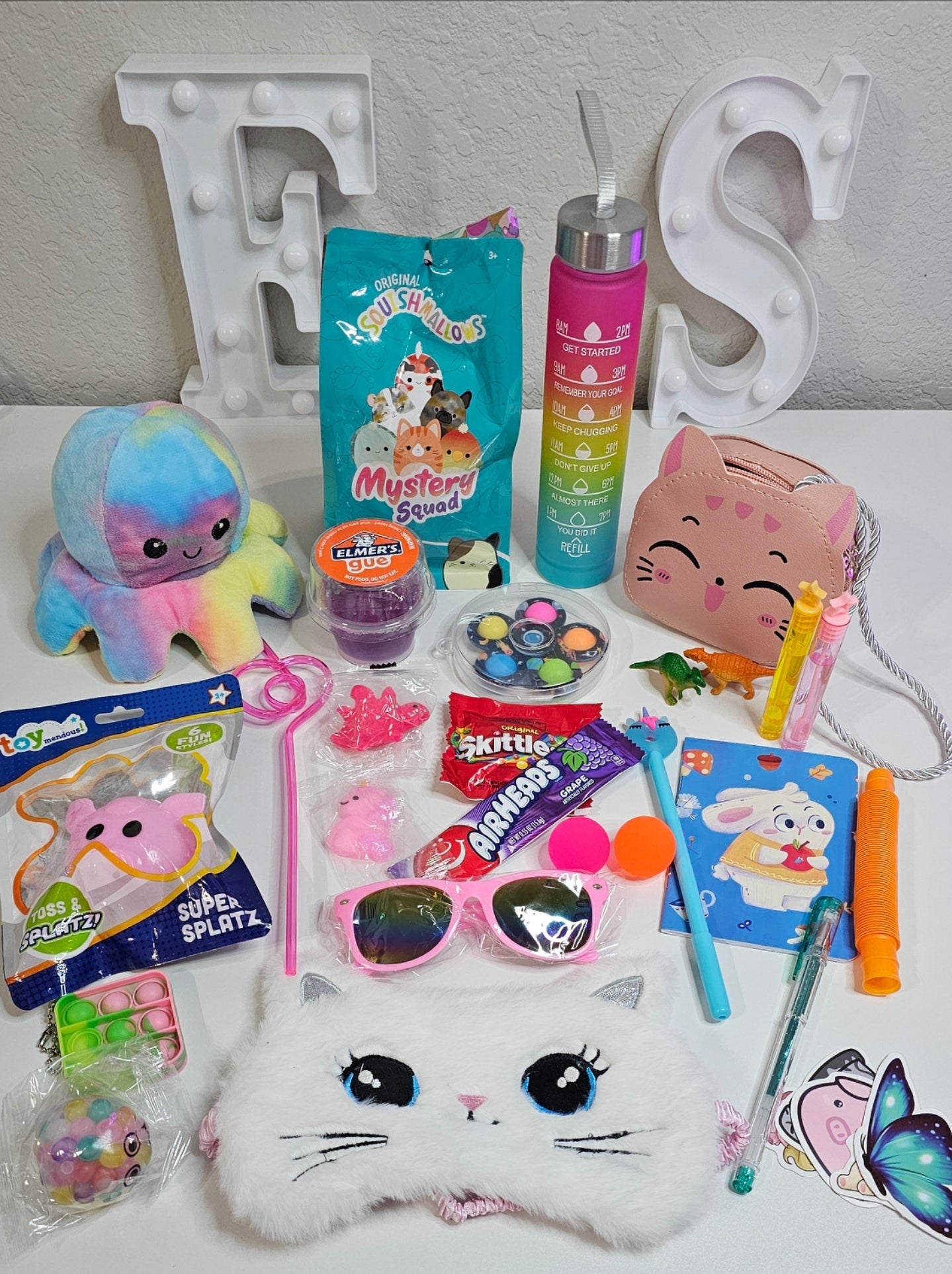 MYSTERY BOX of shops GIRLS ITEMS/Toys/Gifts