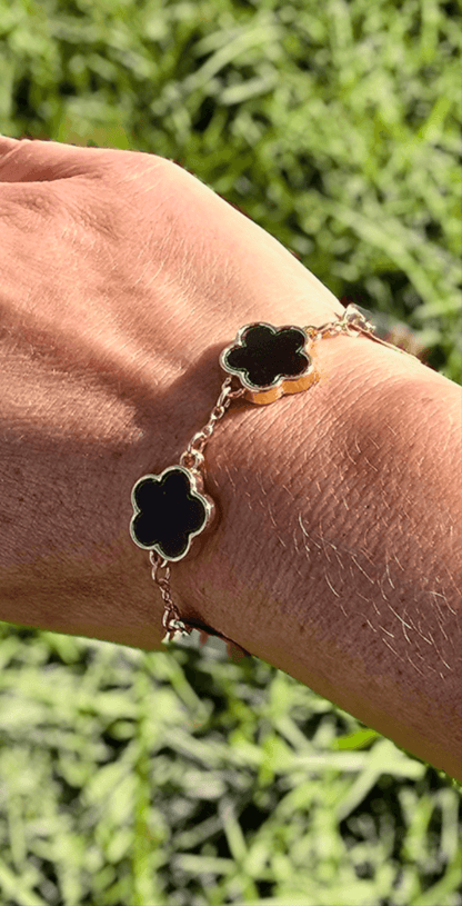 Dainty Flower Bracelet, Tarnish Resistant(2 Color Options)