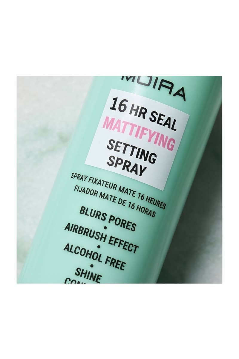 16HR Mattifying Setting Spray